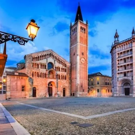 Duomo House Апартаменты Парма
