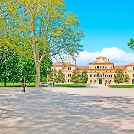 Duomo House Апартаменты *
