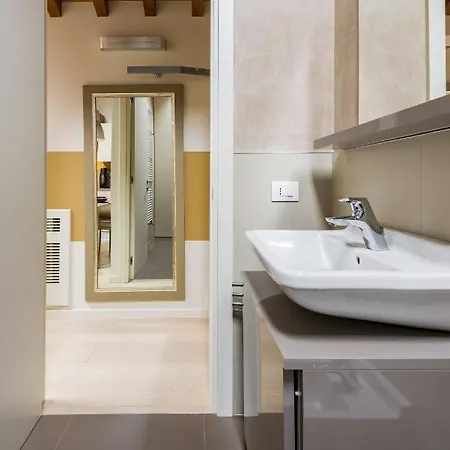 Апартаменты Duomo House *